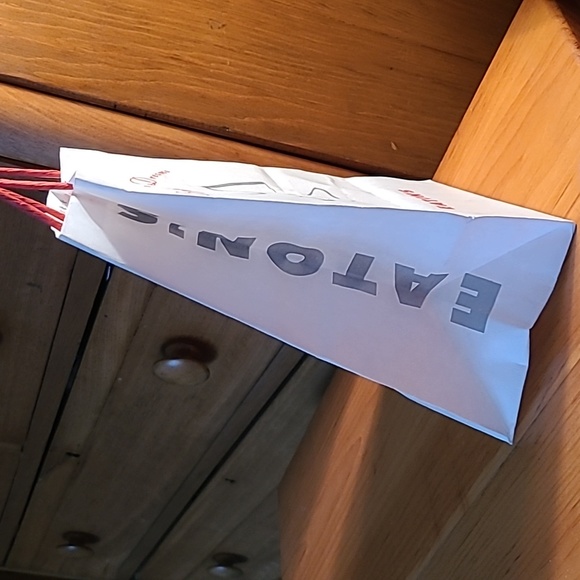 Eaton's Christmas Dreams paper bag - Picture 7 of 7